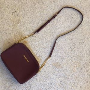 Michael Kors  jet set east west Saffiano leather crossbody bag